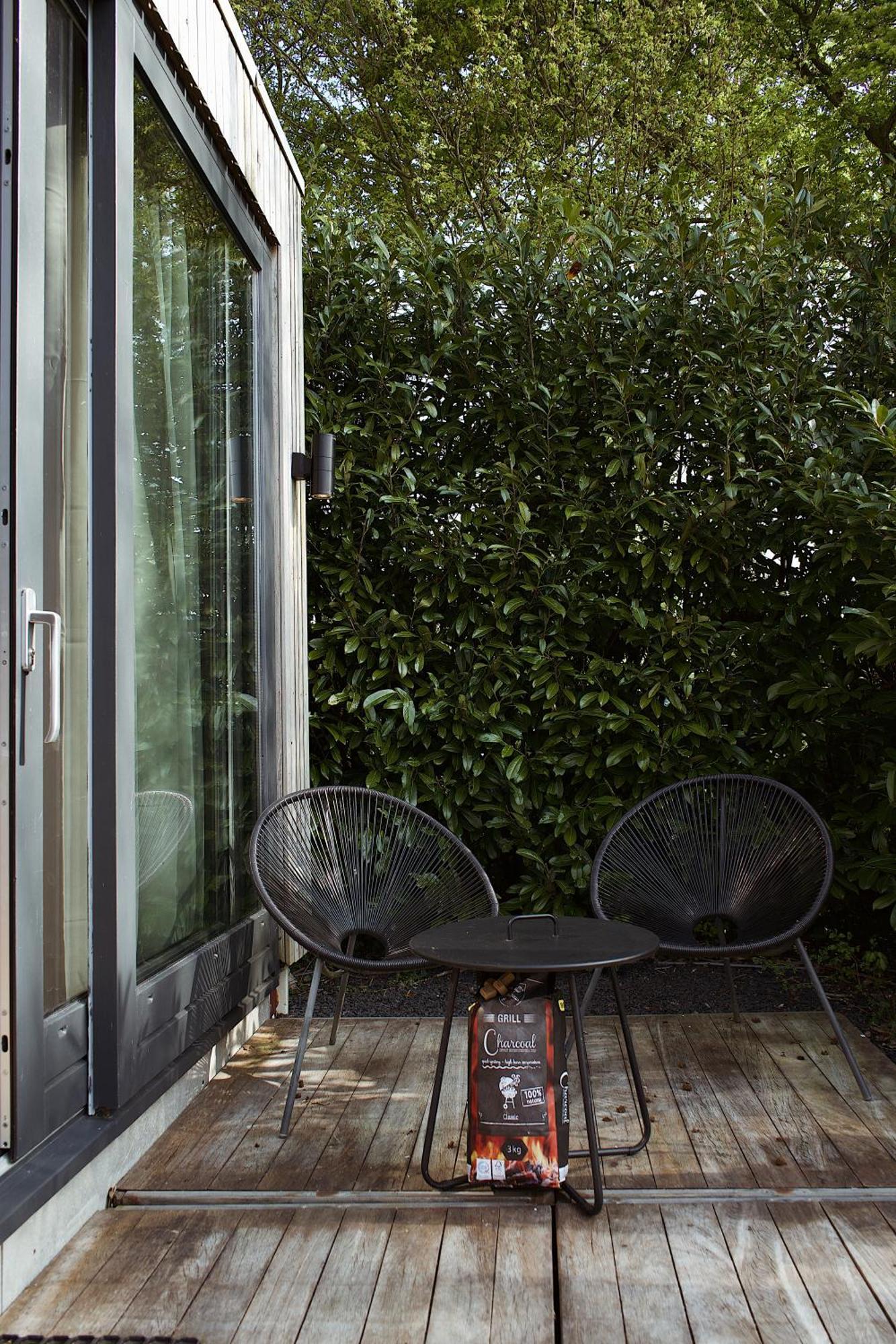 Villa Modern Tiny House Op Rustig Watersportpark Elahuizen Esterno foto